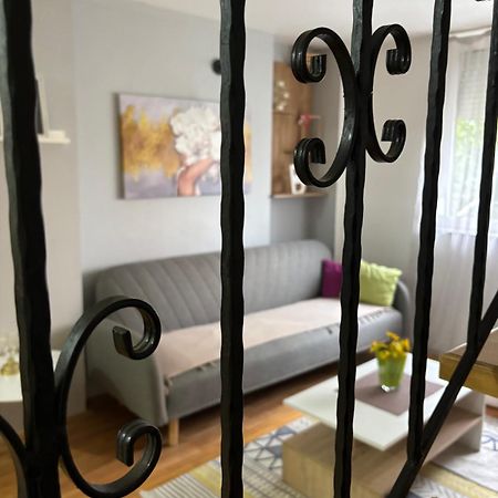 Mia'S Duplex Apartment Üsküp Dış mekan fotoğraf